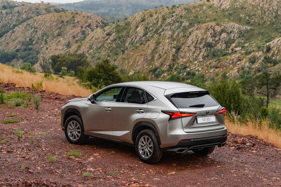  Lexus NX300 2017 года  (ZA) (фото 20 из 27)